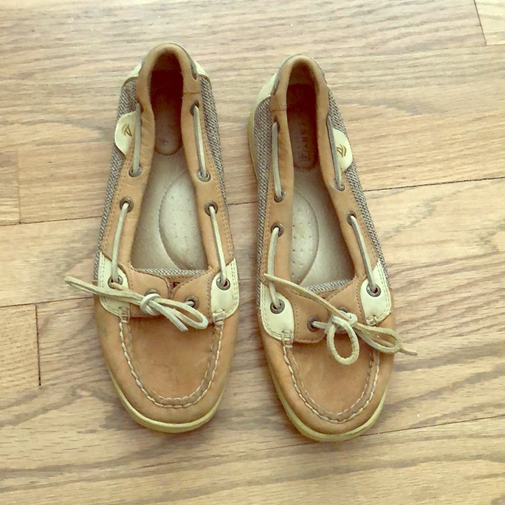 Sperry boat shoe